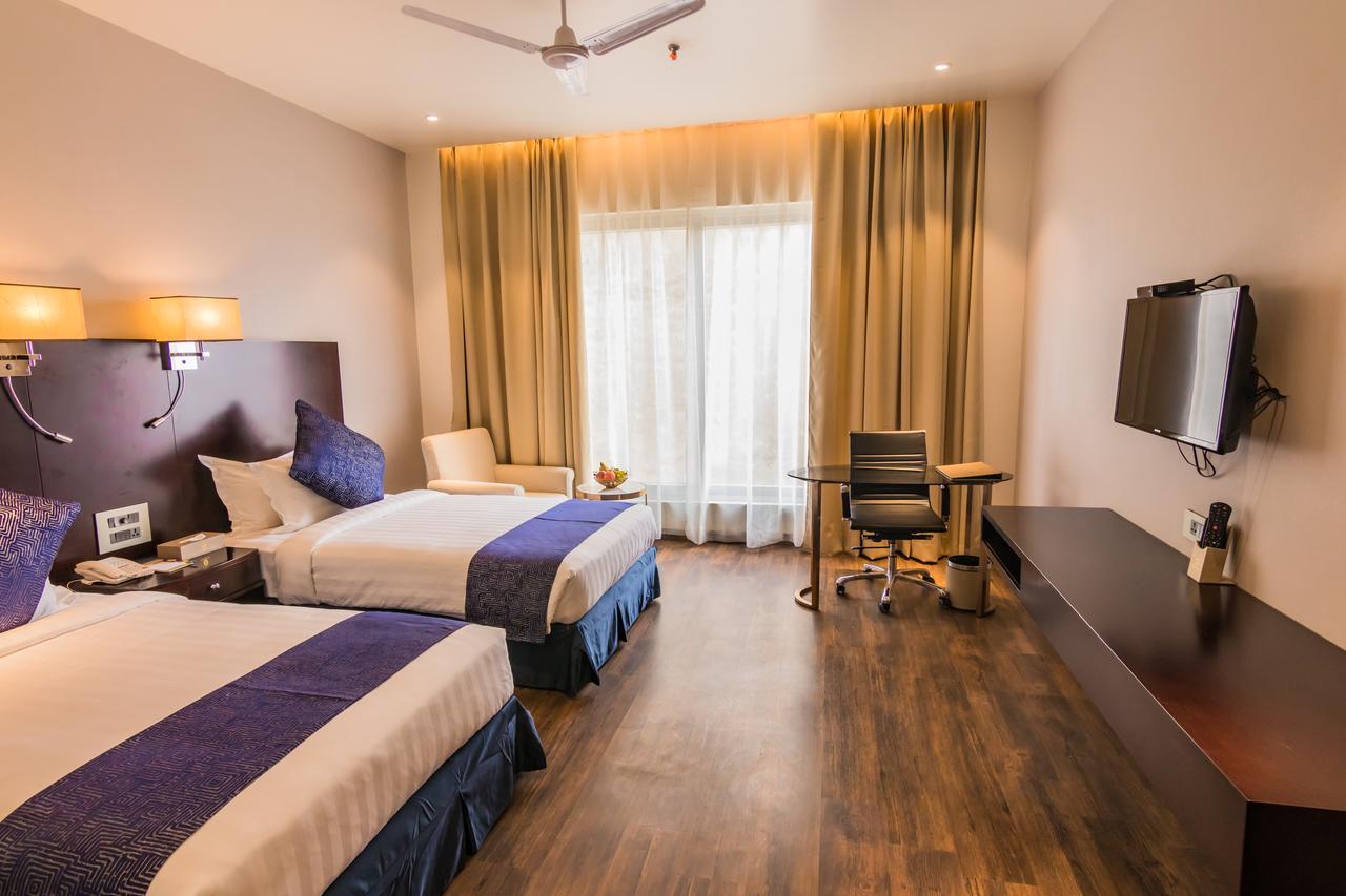 Amara Gateway Hotel Moradabad Exterior foto