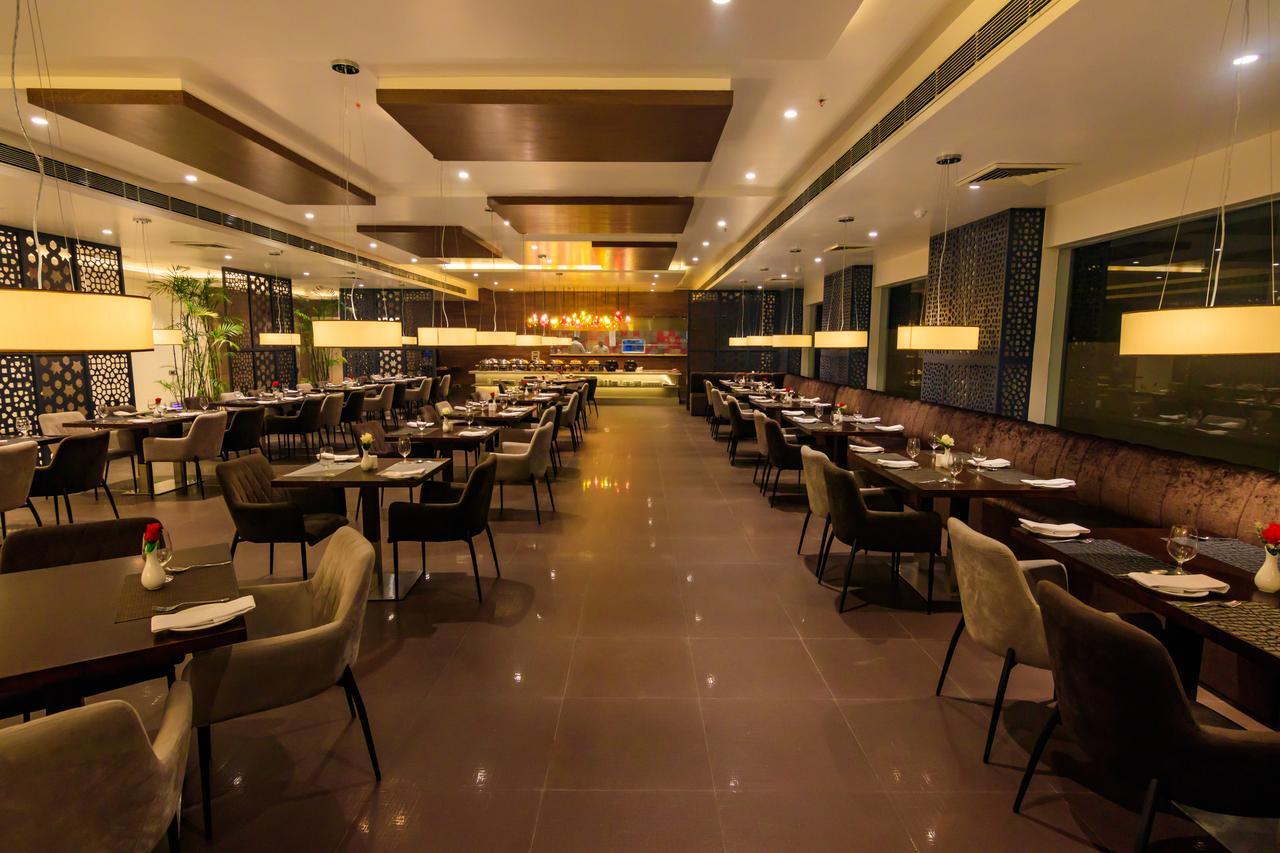 Amara Gateway Hotel Moradabad Exterior foto